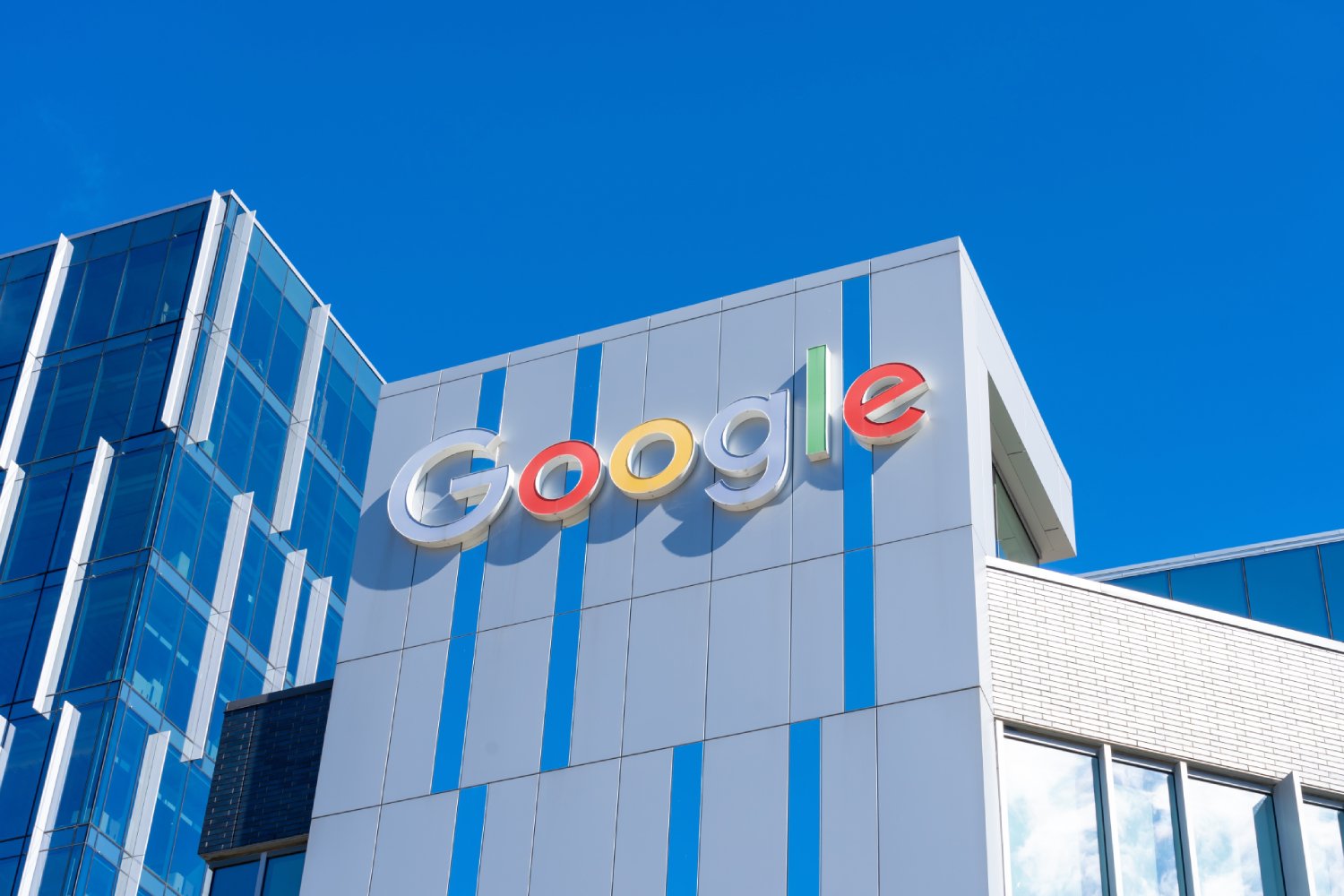 Google signe une percée folle dans l'IA. ©JHVEPhoto / Shutterstock