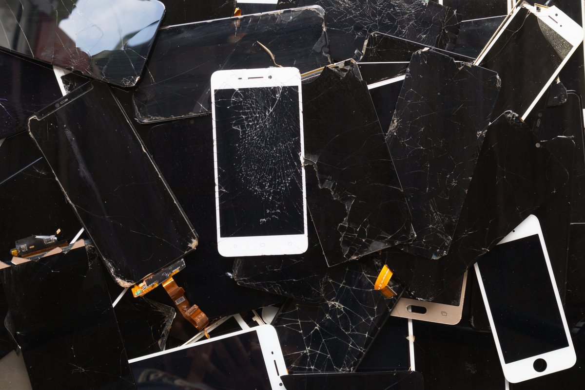 La collecte de smartphones peut-être plus ludique qu'on l'imagine © Korawat photo shoot / Shutterstock