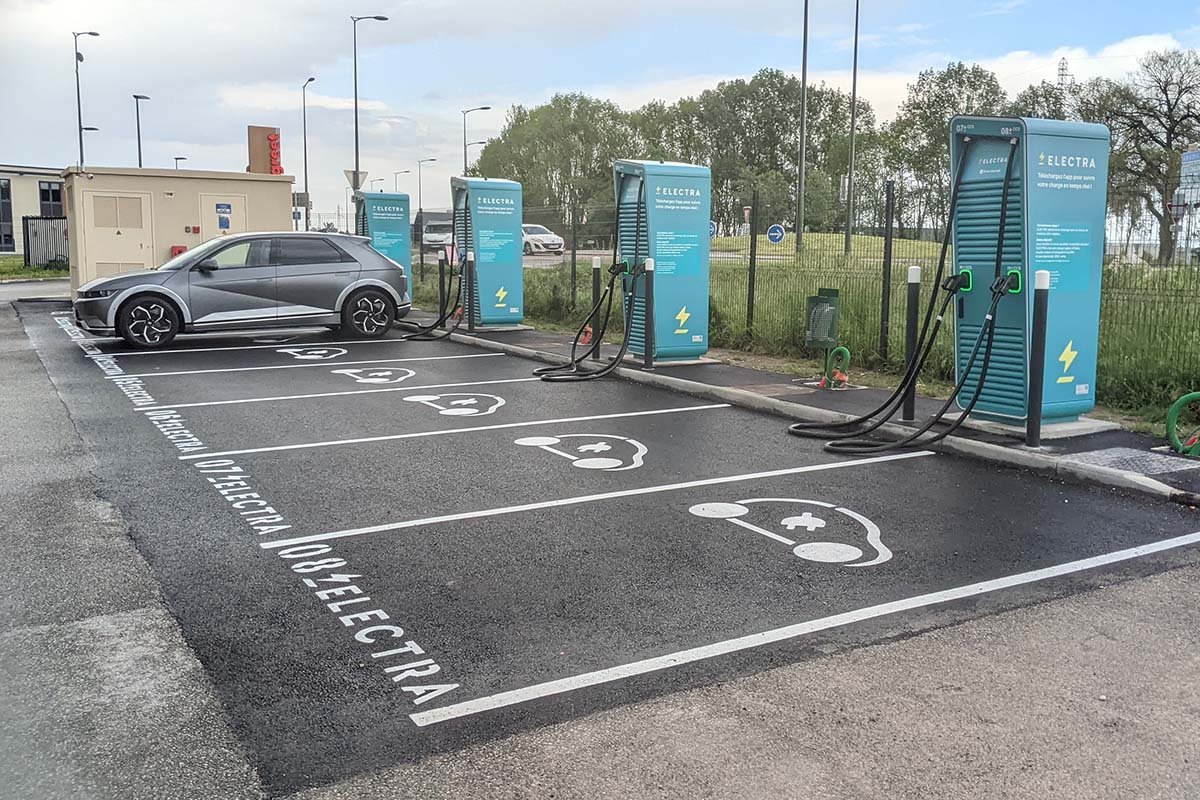 Les bornes de recharge électrique vont devenir notre quotidien© Soufyane Benhammouda pour Clubic