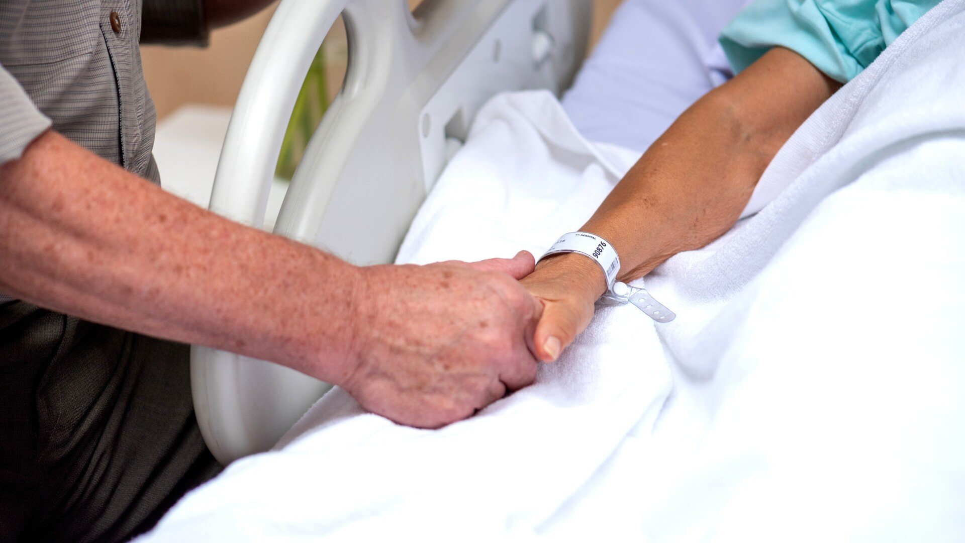 Les données dérobées concerneraient notamment des patients atteints de cancer, l'une des catégories d'informations les plus sensibles qui soient. © Rawpixel / Shutterstock