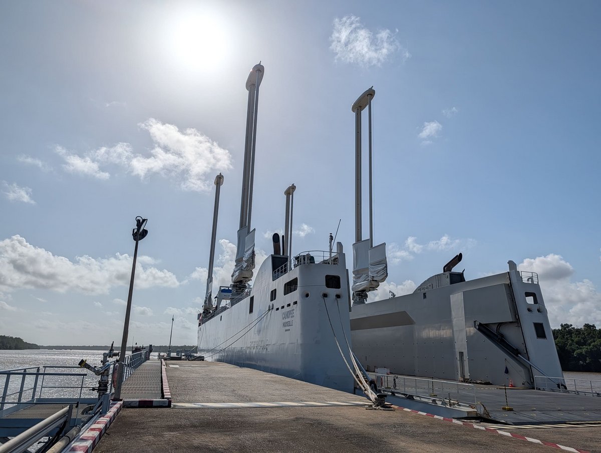 Voici le Canopée, bateau central dans le processus d'acheminent de la fusée Ariane 6 et de ses composants.  © Alexandre Boero / Clubic
