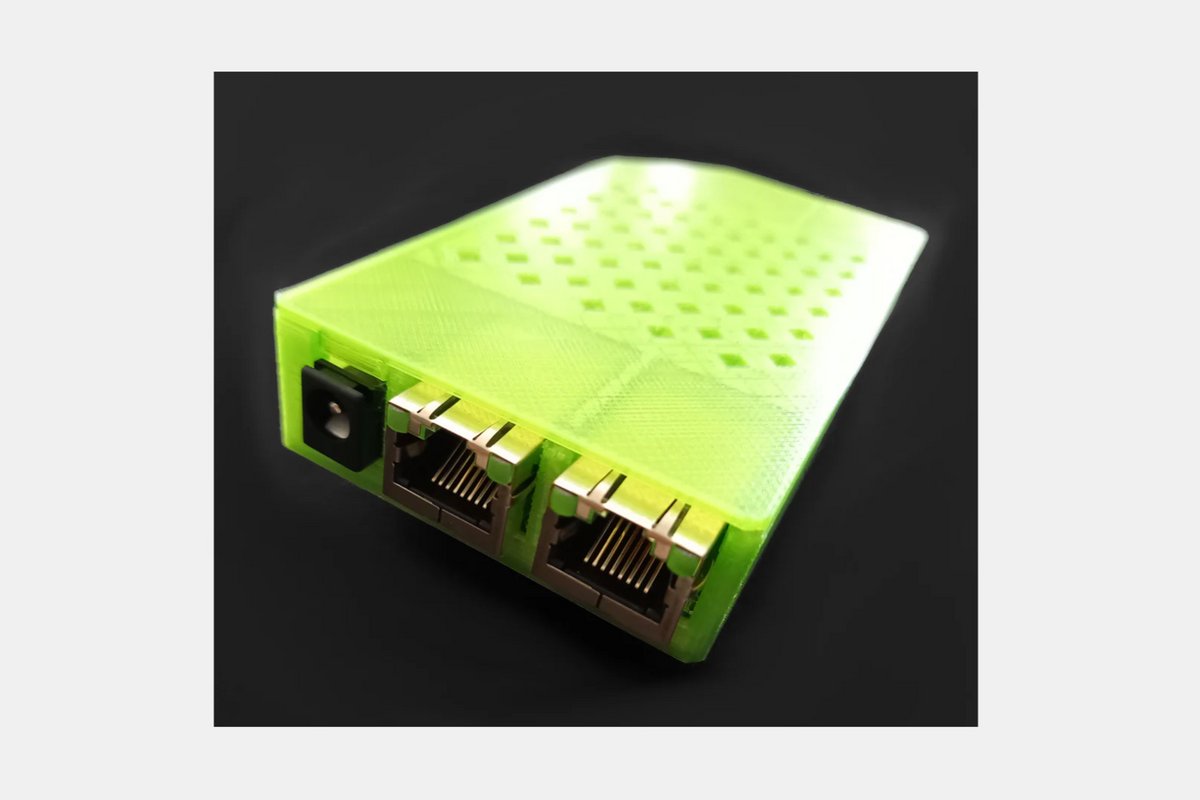 Voici le Basilisk, un petit objet doté de trois ports Ethernet, qui peut être utilisé à des fins malveillantes © Capture d'écran