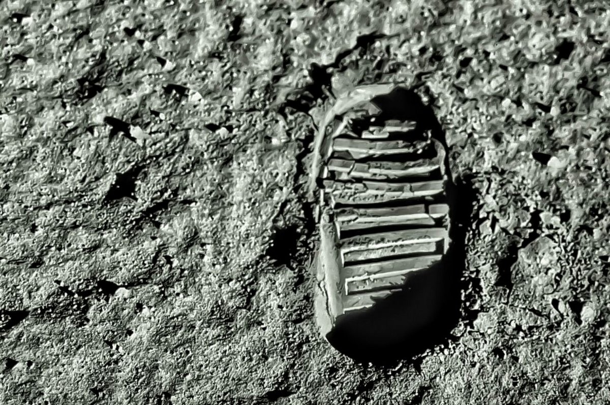 Depuis que Buzz Aldrin a posé son pied sur la Lune, la NASA poursuit l'aventure - © Digital Images Studio / Shutterstock