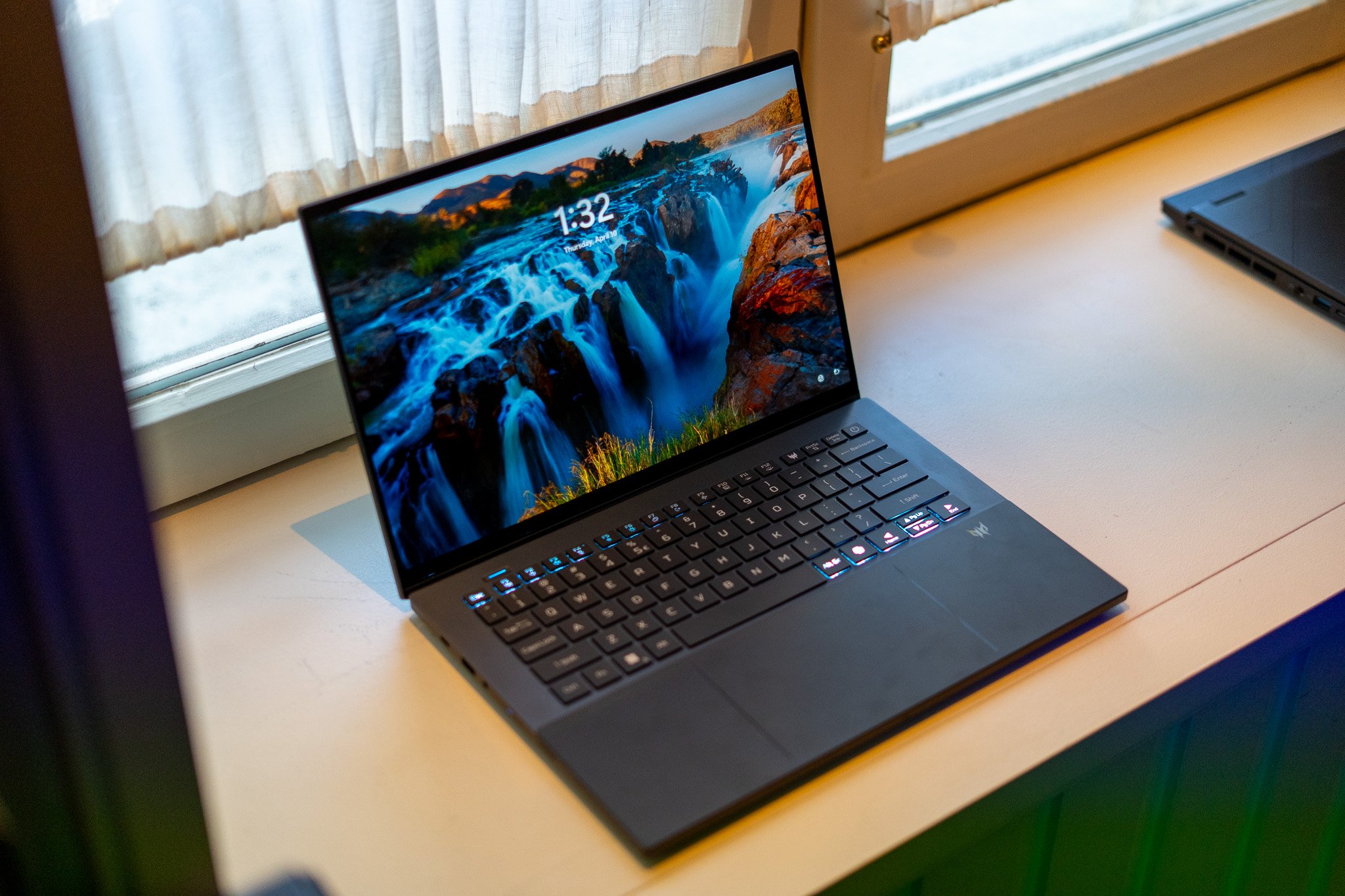 L'Acer Predator Triton 14 AI est un gamer miniature particulièrement pudique... et c'est tant mieux. © Nathan Le Gohlisse pour Clubic