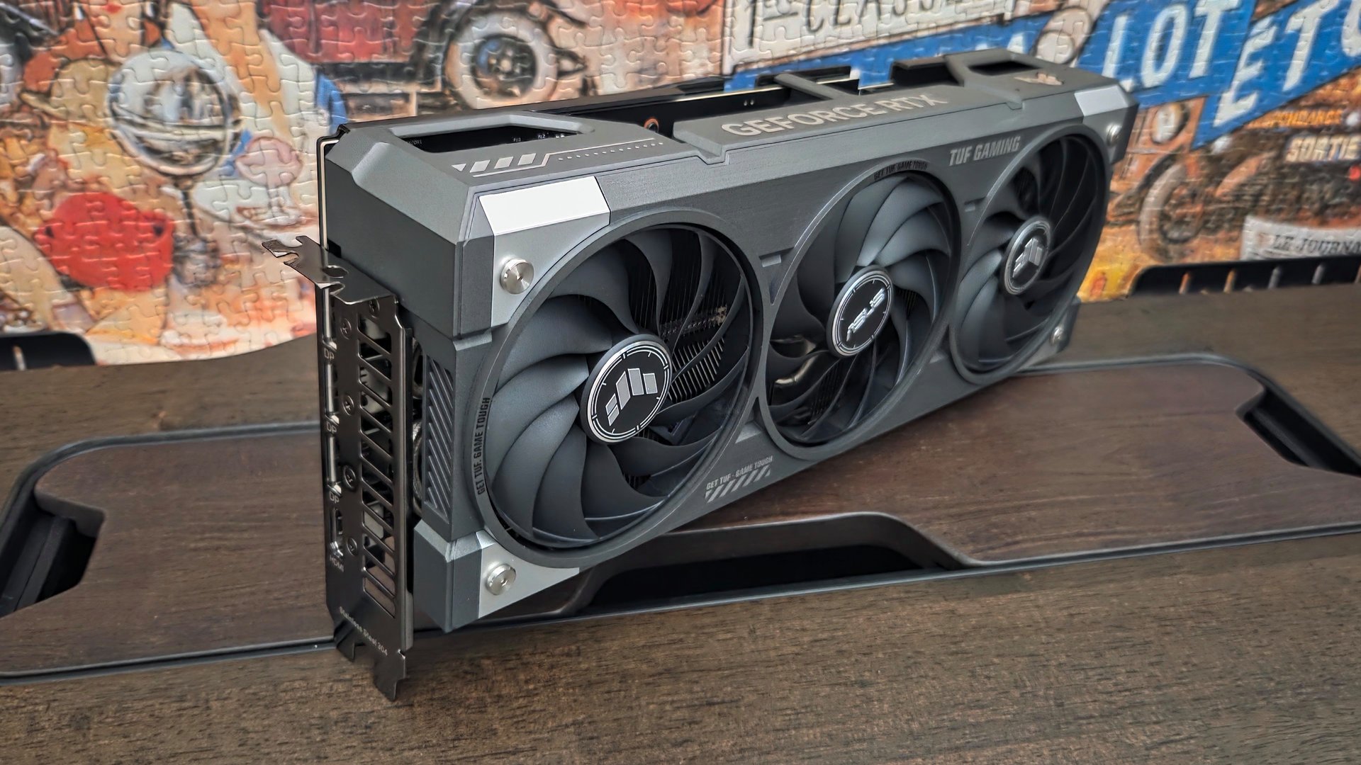 Asus dispose cinq modèles de GeForce RTX 5060 Ti. Rien que ça. ©Nerces pour Clubic