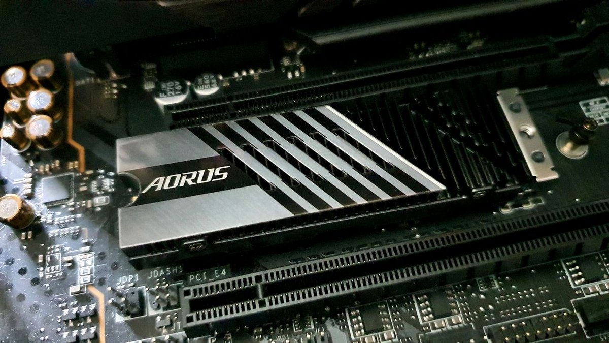 AORUS Gen4 7000s : un produit d'excellente facture © Nerces