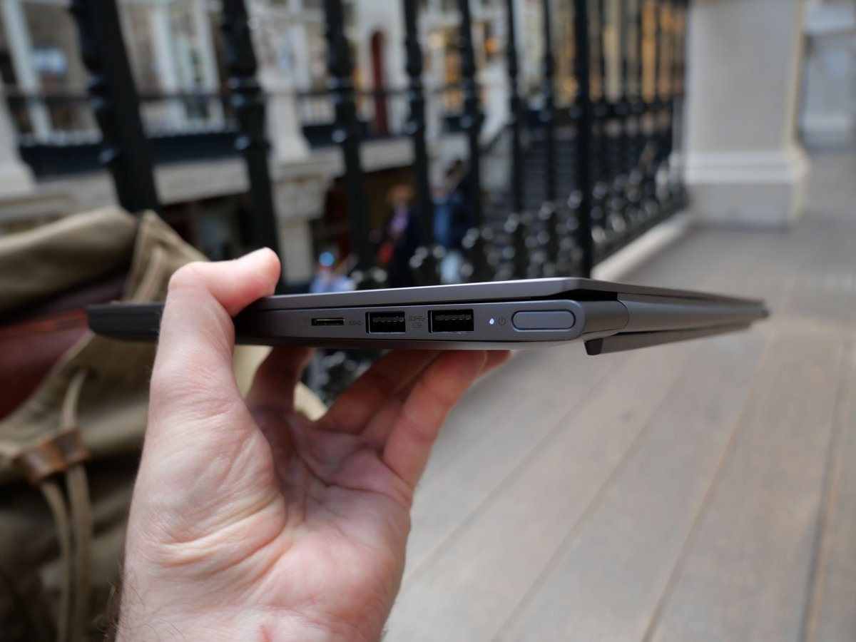 Lenovo-Yoga-Slim-7-9