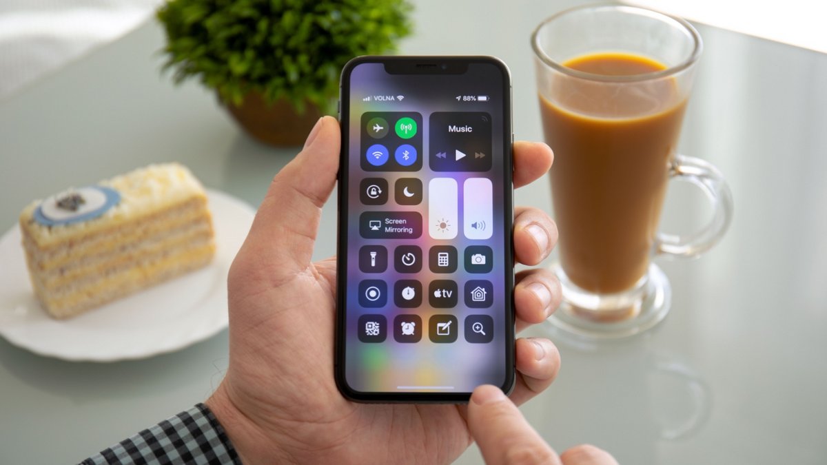 Comment personnaliser le Centre de contrôle dans iOS 18 ? © Clubic