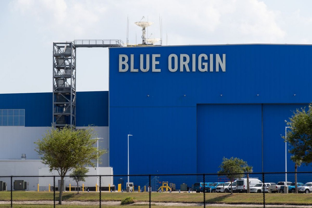 Blue Origin va supprimer de nombreux postes © The Bold Bureau / Shutterstock