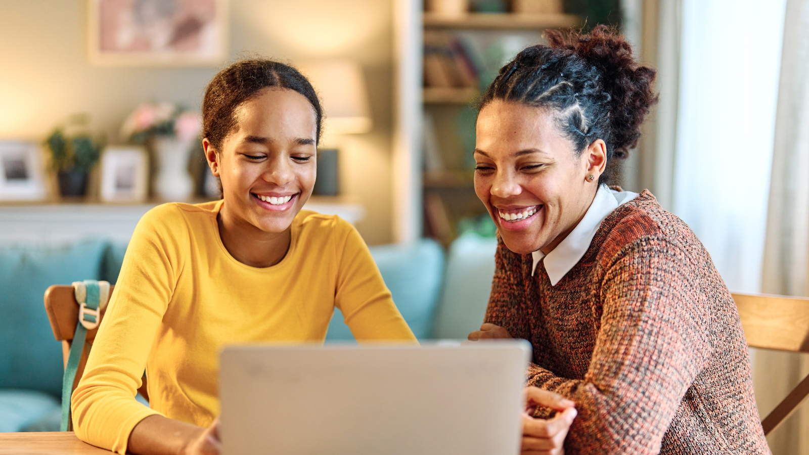 Pourquoi une messagerie sécurisée est indispensable pour vos enfants cette rentrée © Shutterstock
