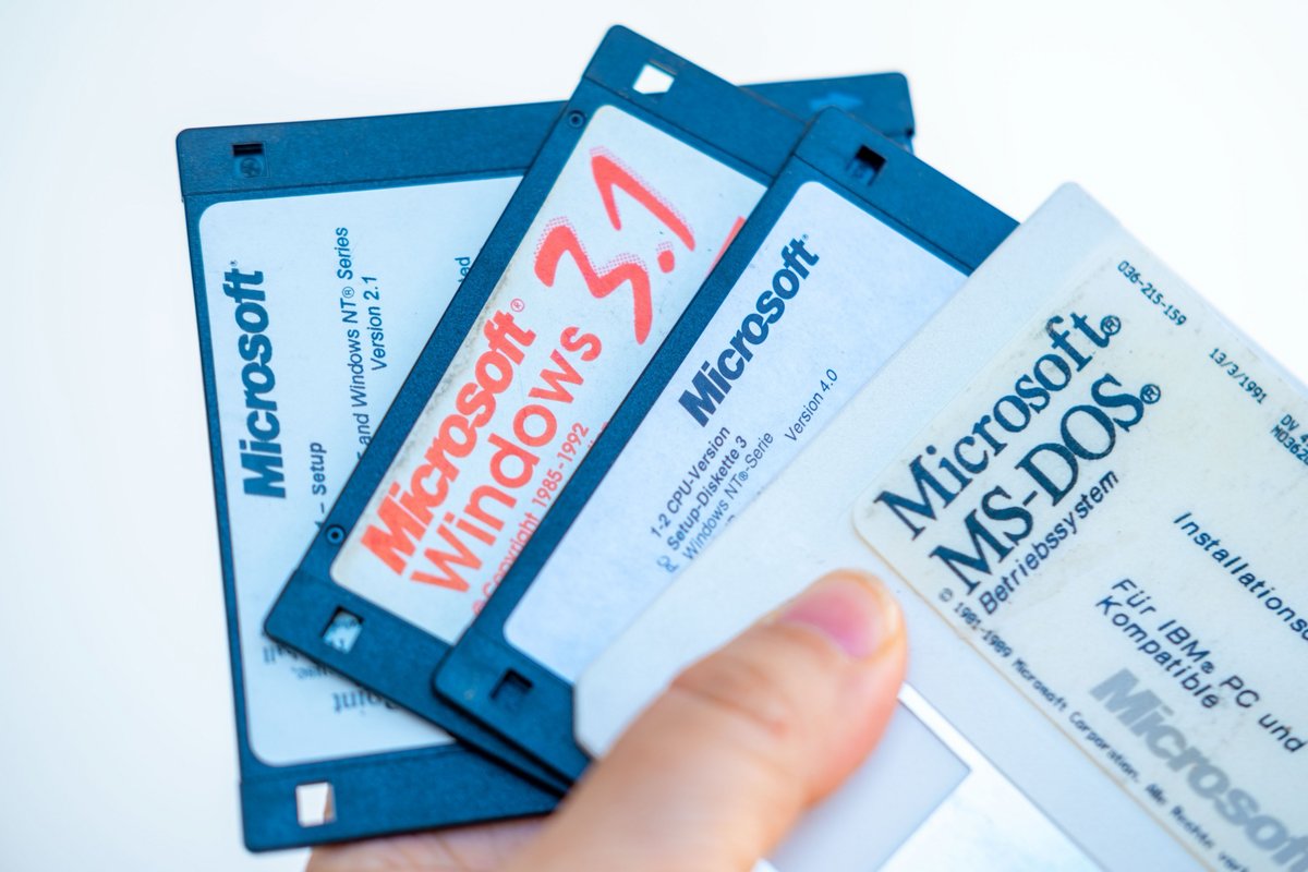 Les premiers grands virus remontent à MS-DOS et se refilaient par échanges de disquettes vérolées. © Kittyfly / Shutterstock