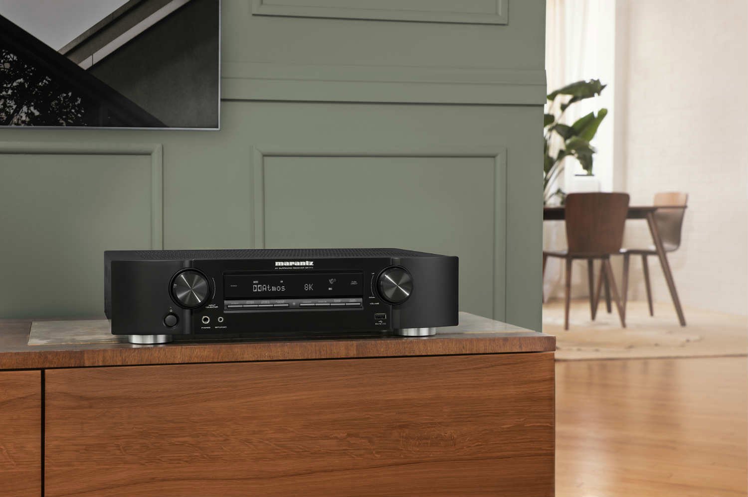 Marantz NR1711 lifestyle