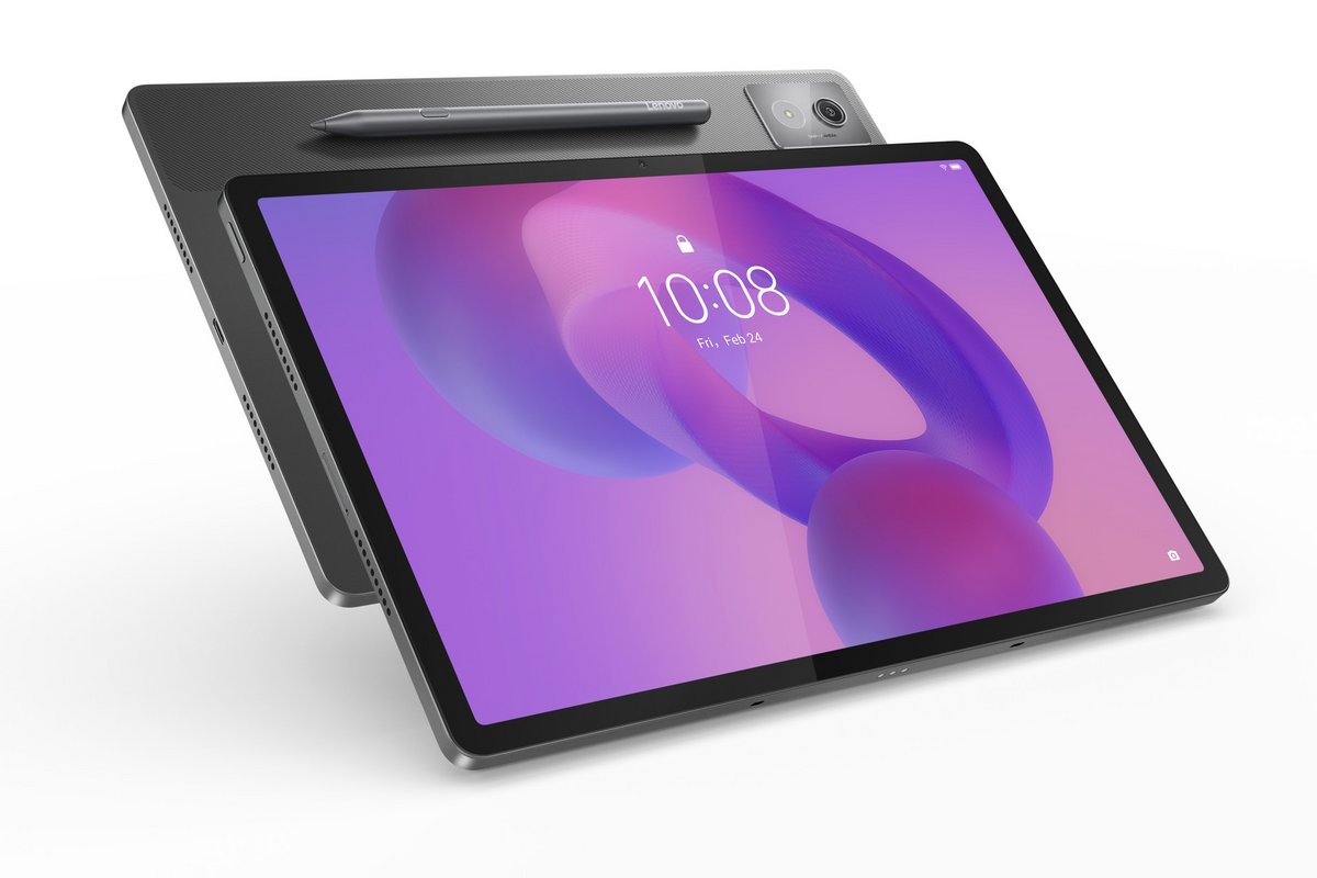 La tablette 12,7 pouces Idea Tab Pro et son stylet numérique Tab Pen Plus. ©Lenovo 