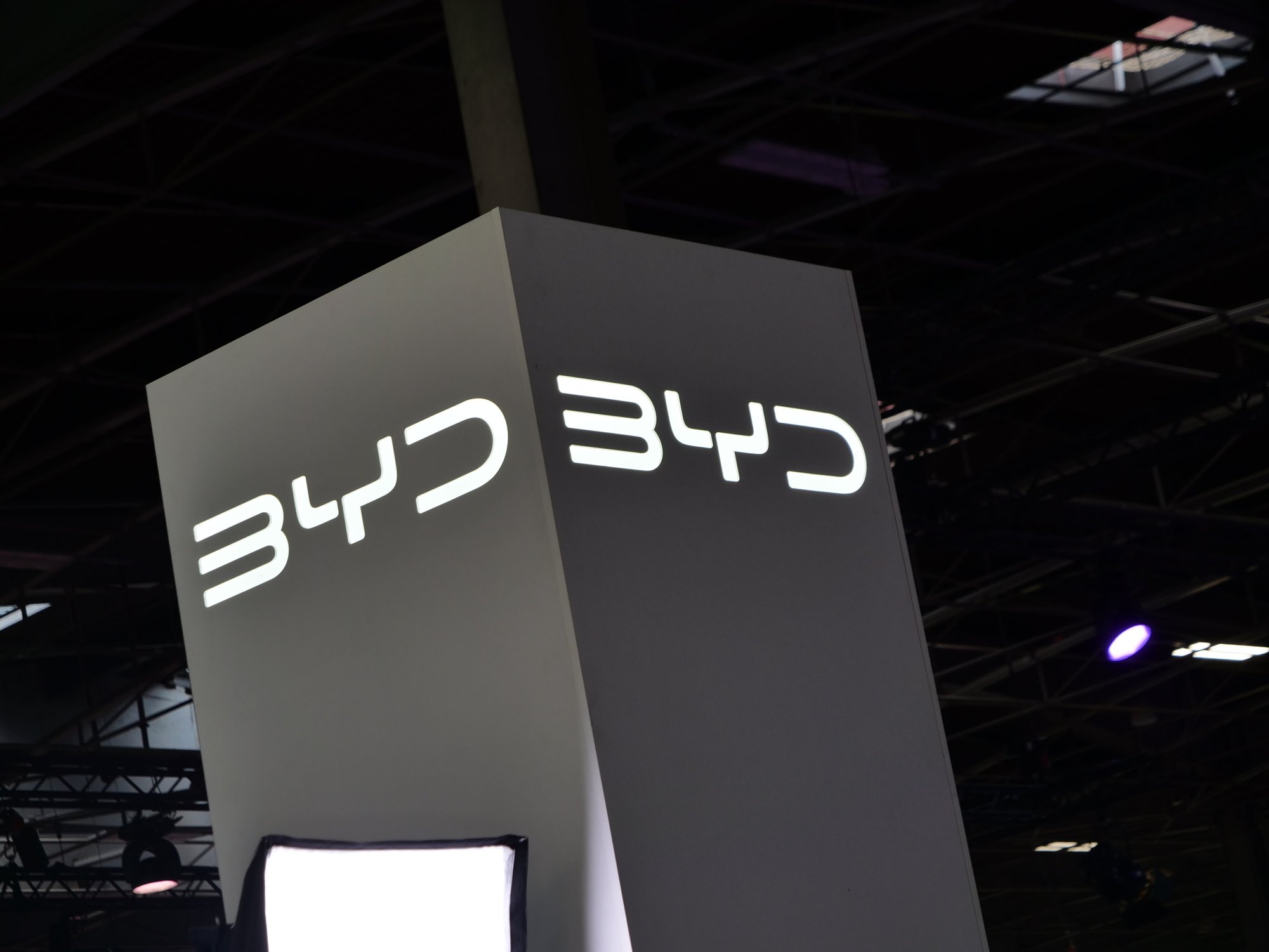 BYD était présent à VivaTech cette année, preuve de son influence grandissante en France et en Europe © Alexandre Boero / Clubic