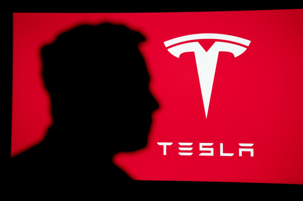 Une fois de plus, Tesla est ciblée par une plainte. © kovop / Shutterstock