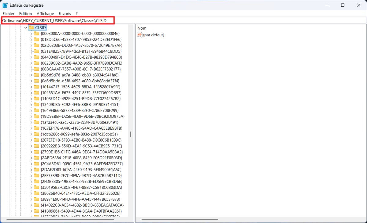 Rendez-vous dans "HKEY_CURRENT_USER\Software\Classes\CLSID". © Clubic