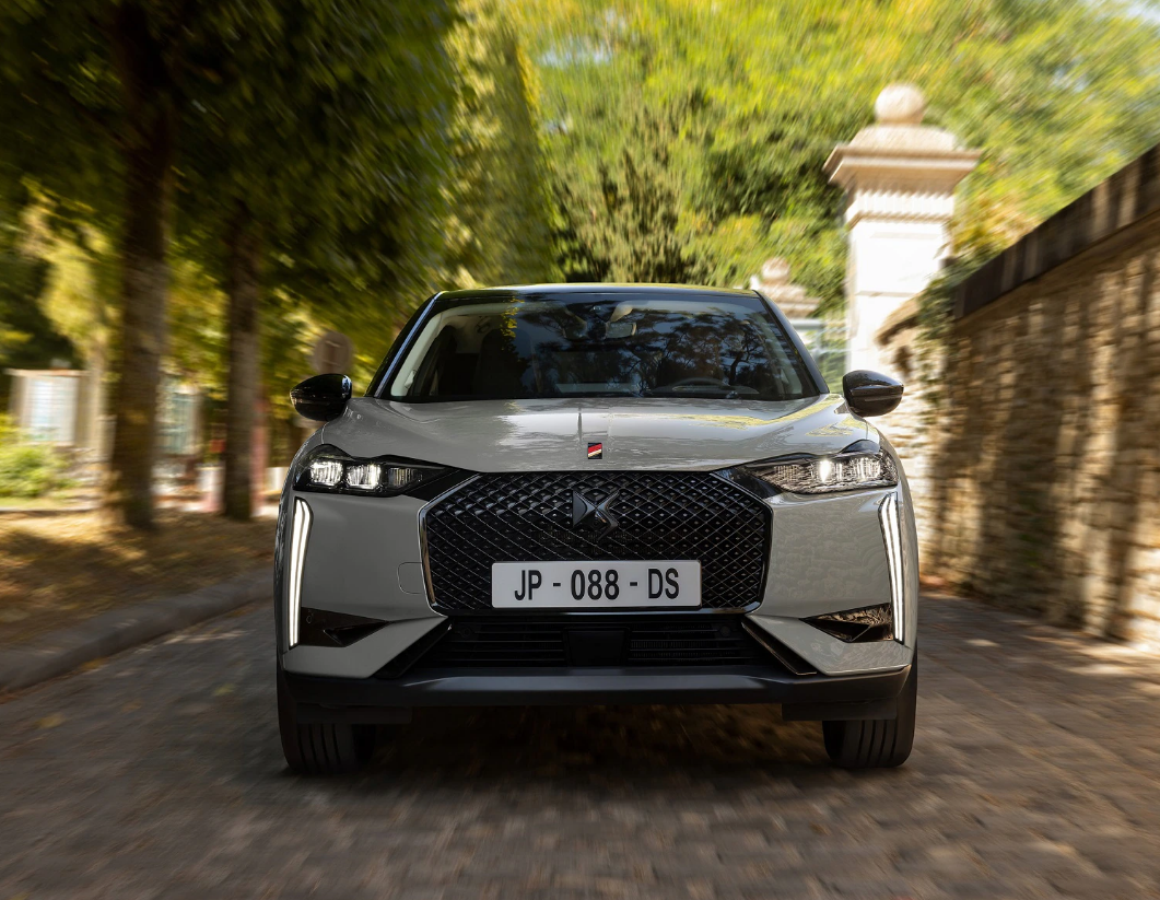  La DS 3 est le seul modèle 100 % électrique du constructeur © Stock Adobe