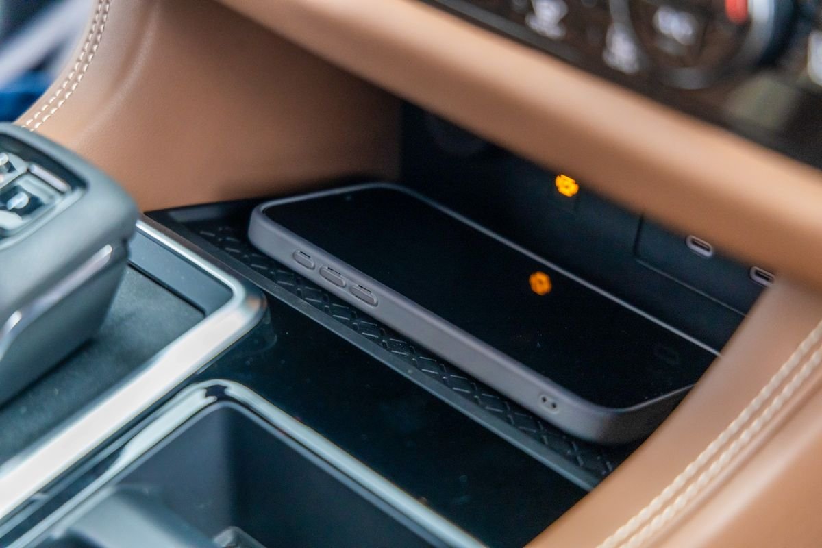 Adieu le téléphone qui glisse au premier rond-point ! ©Nissan