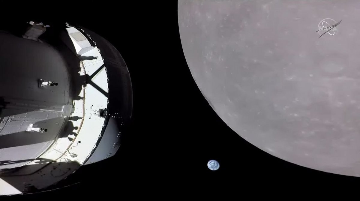 La Terre paraît bien petite vue de derrière la Lune ! © NASA/ESA