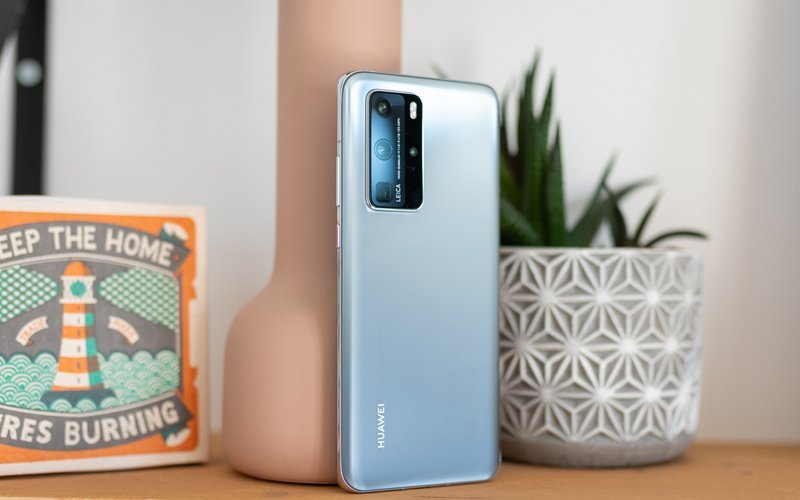 Le Huawei P40 Pro et ses quatre capteurs photo. © Pierre Crochart pour Clubic