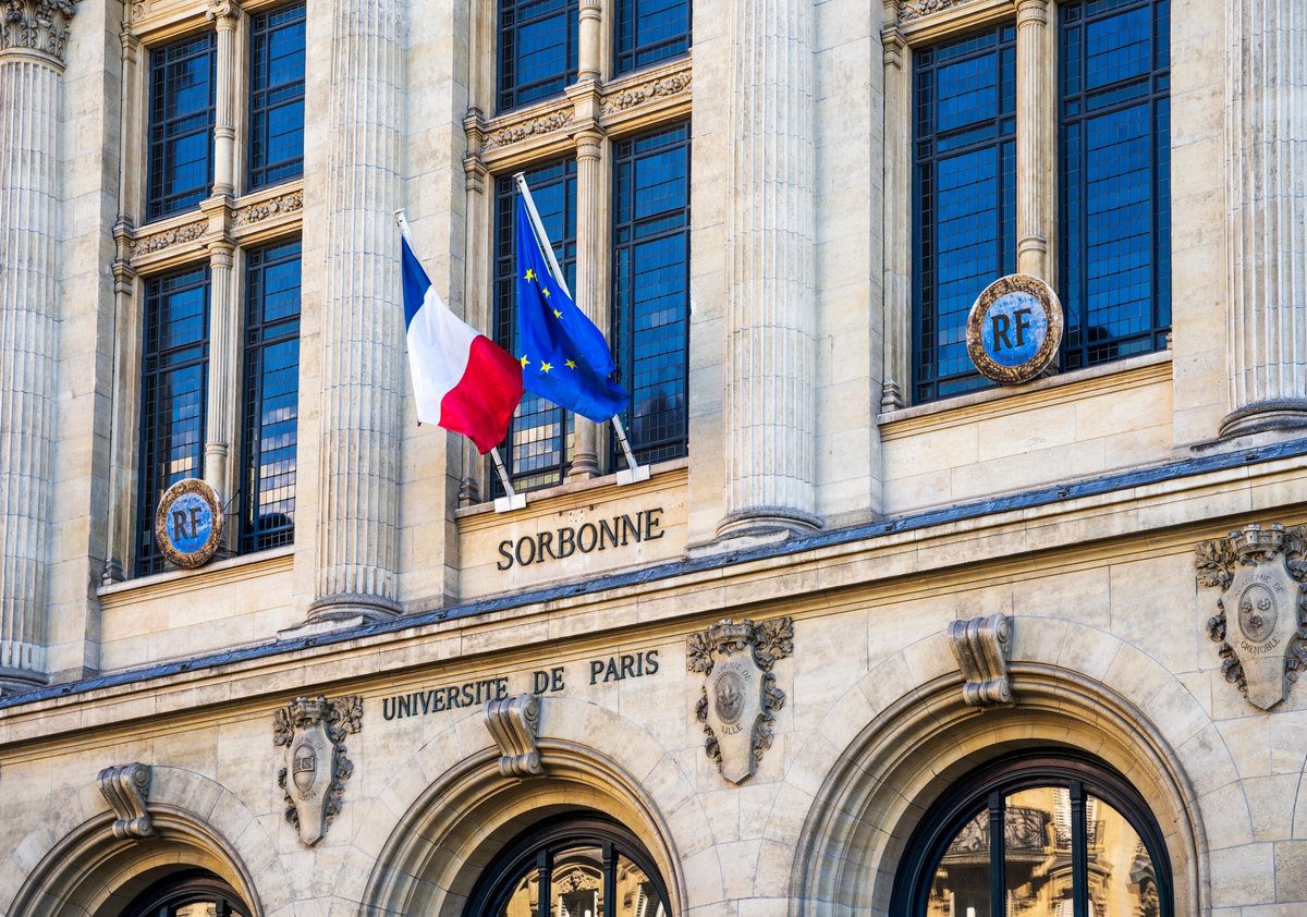 Cette prestigieuse université française à son tour attaquée : les données d'étudiants dans la nature © Alex_Mastro / Shutterstock