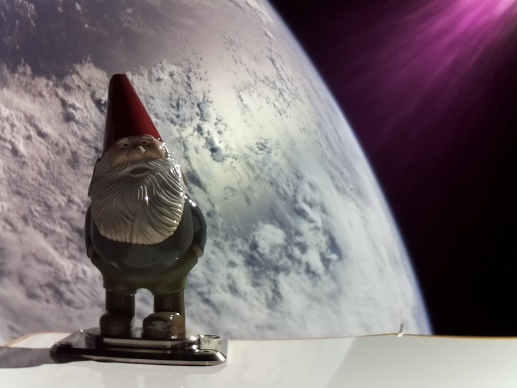 Le "Nain Chompsky" emmené en orbite par RocketLab en 2020 a heureusement été désorbité depuis. Crédits Rocket Lab