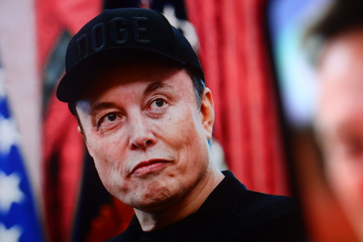 Elon Musk imagine une constellation de satellites capables de capter l'énergie solaire. ©Photo Agency / Shutterstock