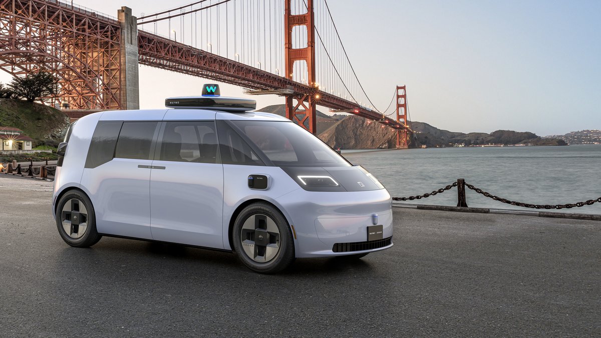 Une voiture de Waymo au pied du Golden Bridge © Waymo / Zeekr