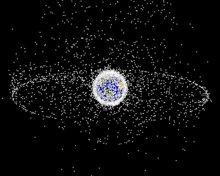 "Quelques" débris en orbite terrestre aujourd'hui (notez que la représentation les fait paraître beaucoup plus gros qu'ils ne sont en réalité). Crédits NASA