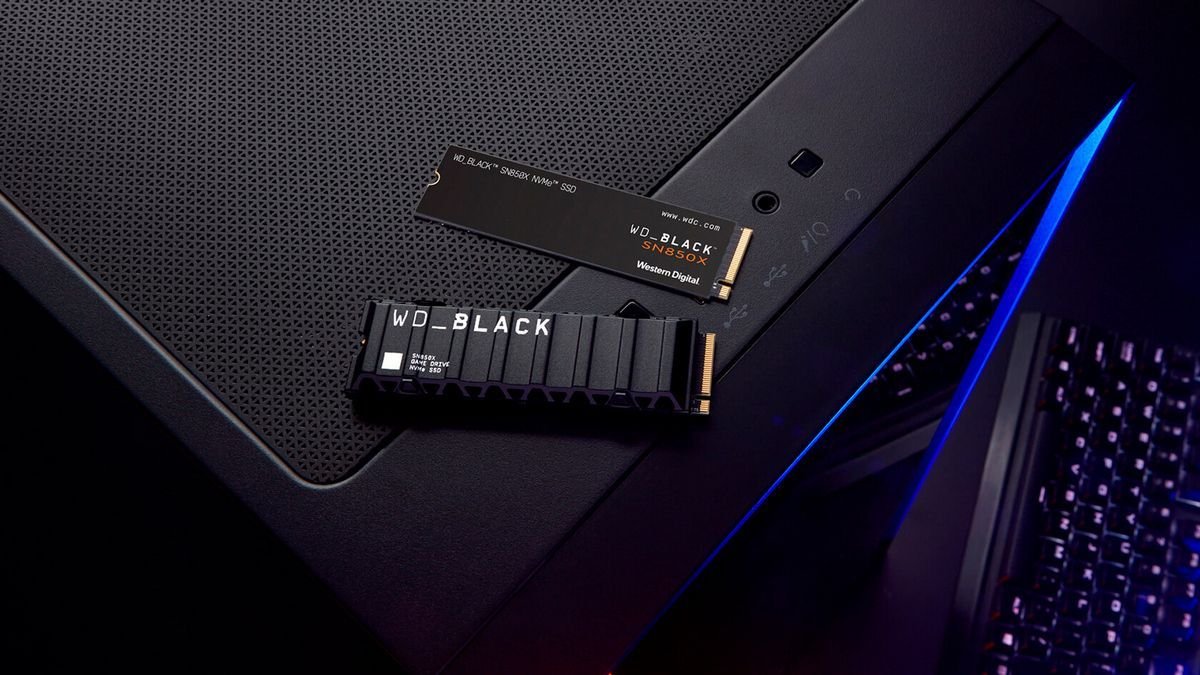 Un SSD au format M.2 se glissera aussi bien dans un PC de bureau que dans un ordi portable ou une console PS5. Attention toutefois à bien prendre en compte l'épaisseur du refroidisseur. © Western Digital