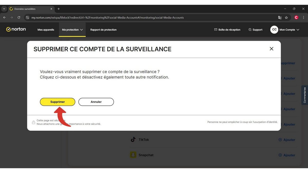 Confirmez la sortie de vos comptes de réseaux sociaux du dispositif de surveillance Norton 360 © Clubic