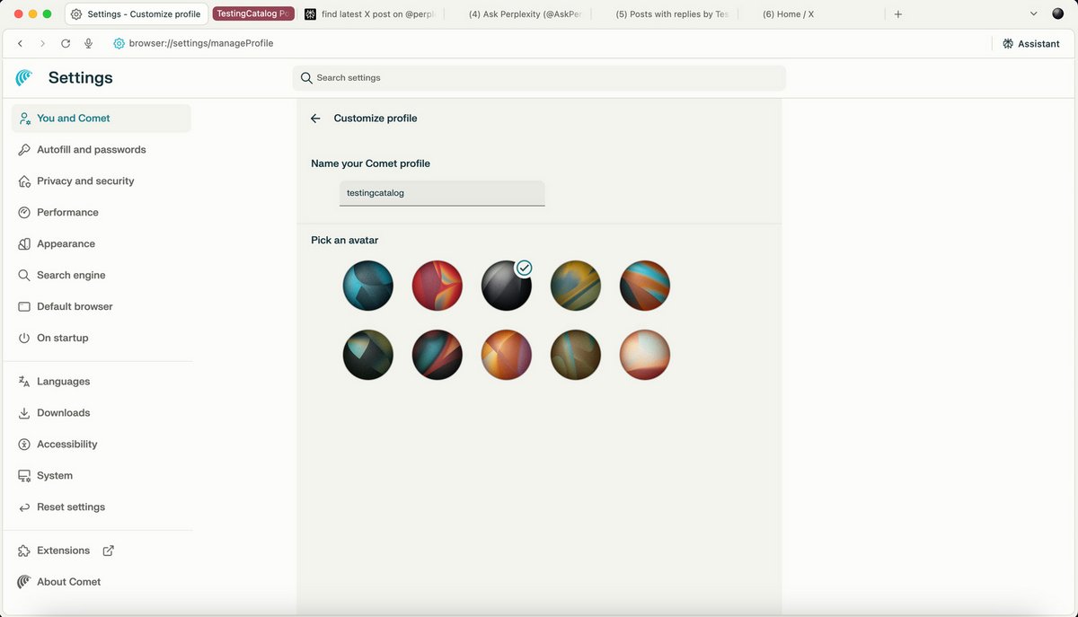 Personnalisez votre profil Comet : saisissez votre nom d’utilisateur puis sélectionnez un des avatars abstraits pour donner une touche unique à votre navigateur. - © Comet
