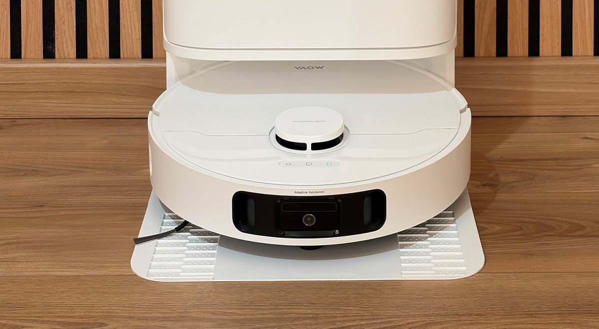 Malgré sa caméra, l'aspirateur n'est pas le pro de la navigation. ©Charles Gouin-Peyrot pour Clubic