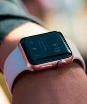 Apple change de stratégie : l'Apple Watch SE ciblera principalement les enfants