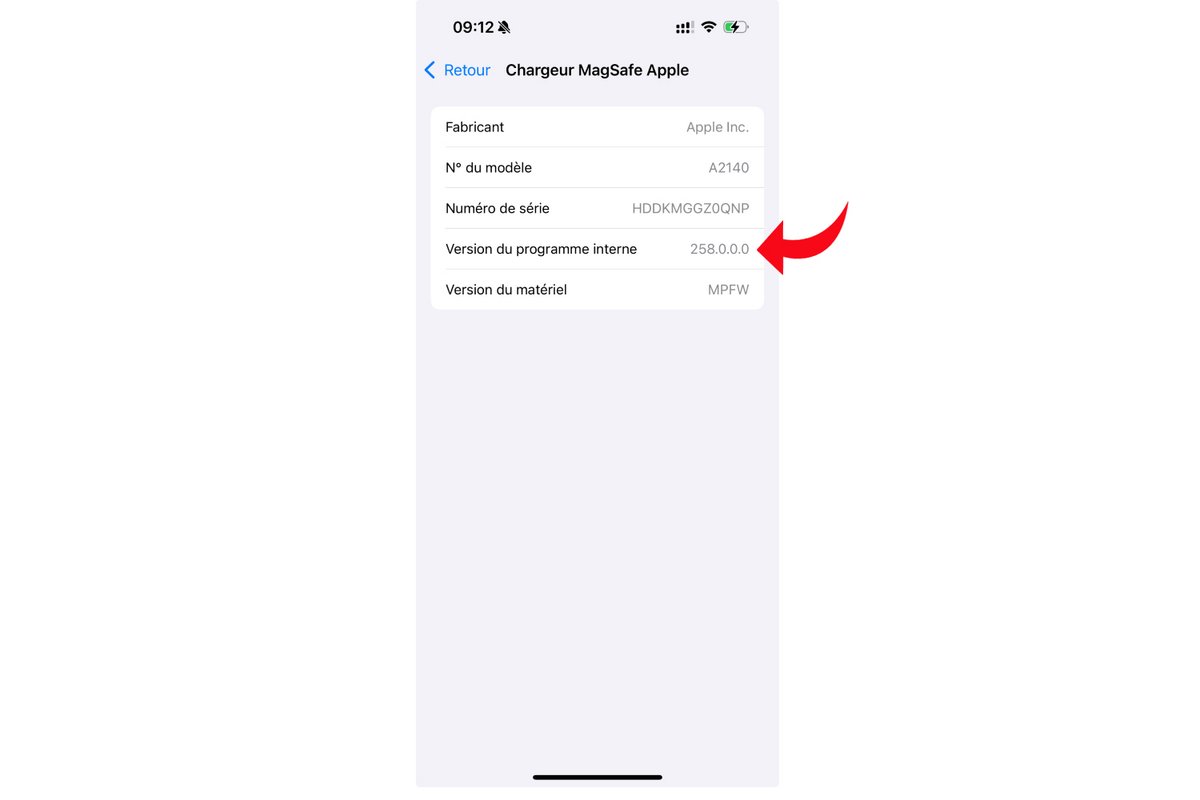 La version 258.0.0.0 est celle de l'ancienne version du MagSafe. © Mathilde Rochefort / Clubic