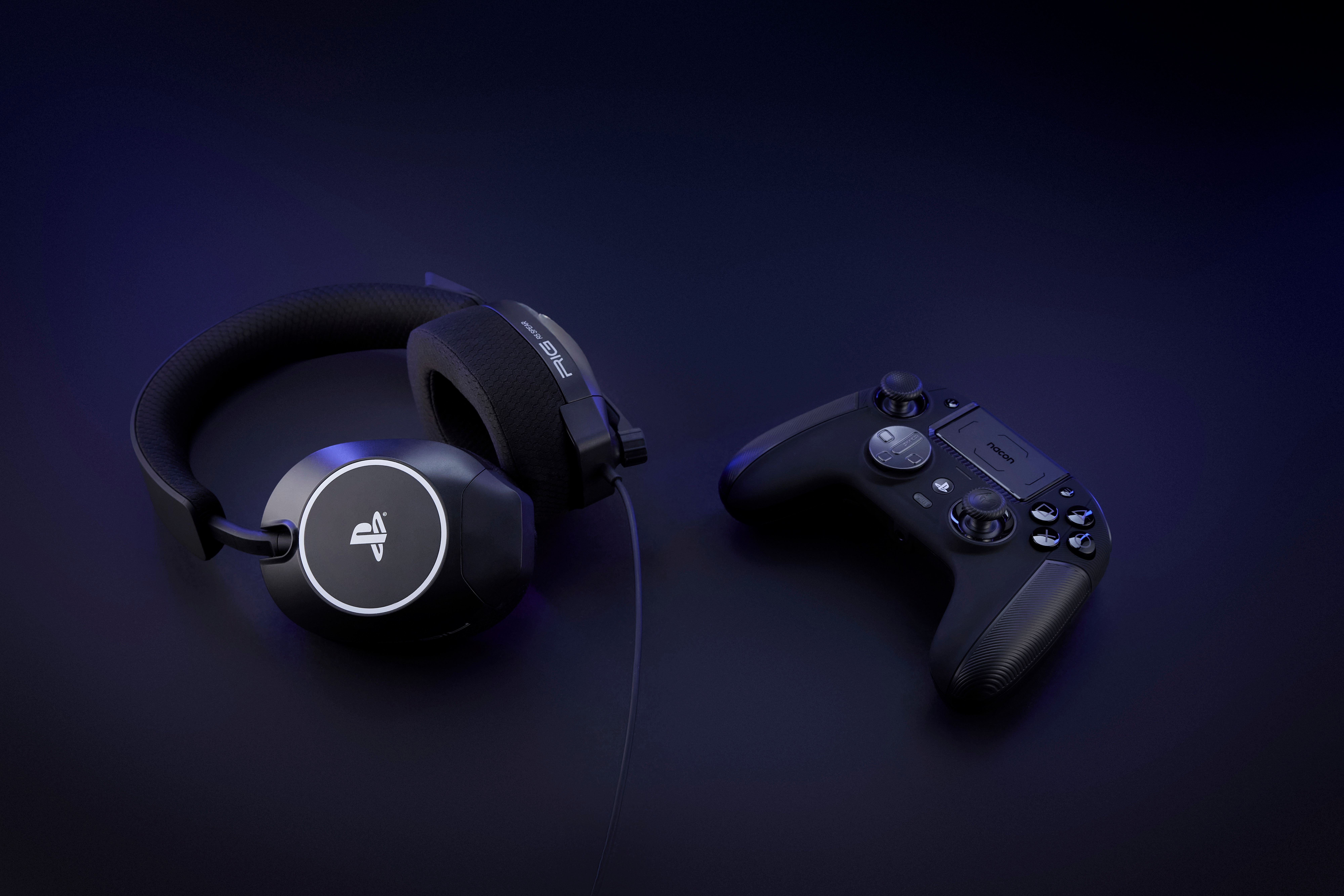 Le casque profite d'un système de plaques et coussinets interchangeables. © Nacon