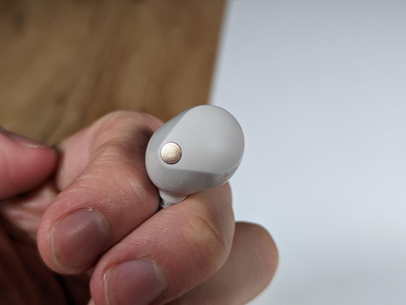 Les excellents Sony WF-1000XM5 auront bientôt un successeur. © Guillaume Fourcadier pour Clubic