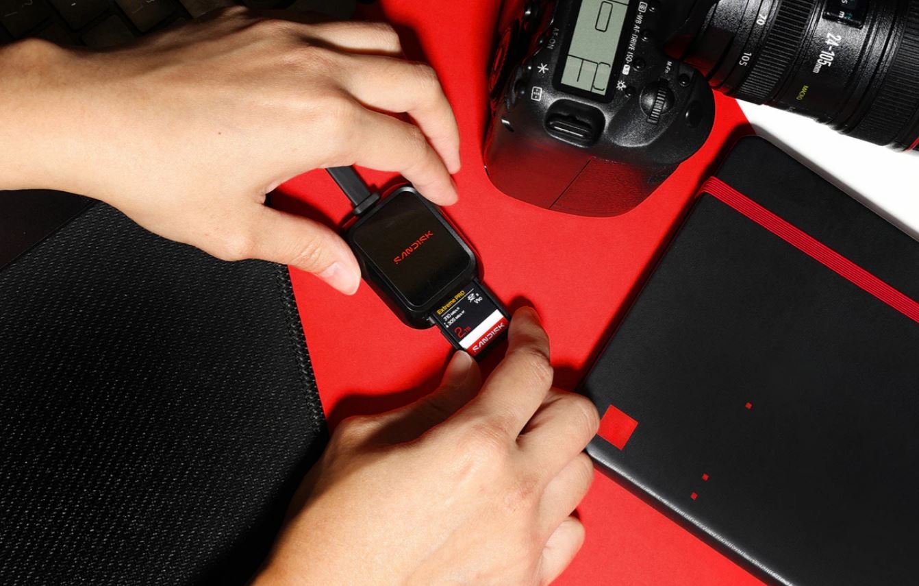 Une nouvelle carte mémoire dédiée uniquement à certains professionnels. ©Sandisk