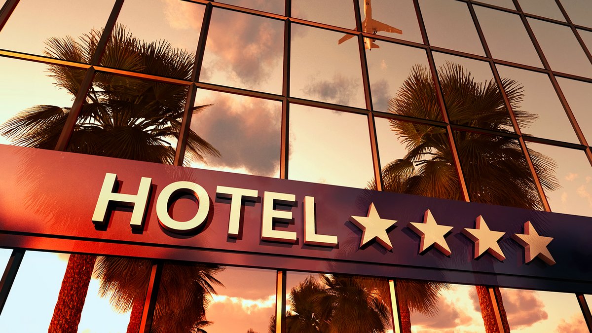 Méfiez-vous des paiements par virement ou crypto : mieux vaut toujours appeler l’hôtel directement pour confirmer votre réservation ©Shutterstock