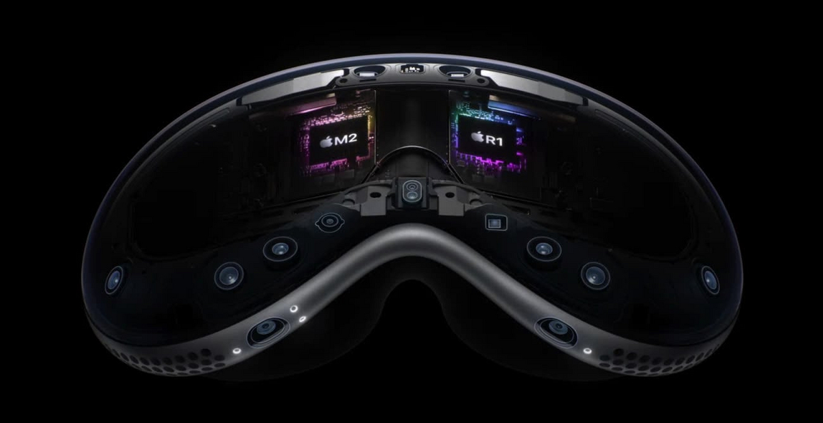 Apple dévoile la nouvelle puce R1 dédiée à la réalité augmentée, mixte et virtuelle. © Apple