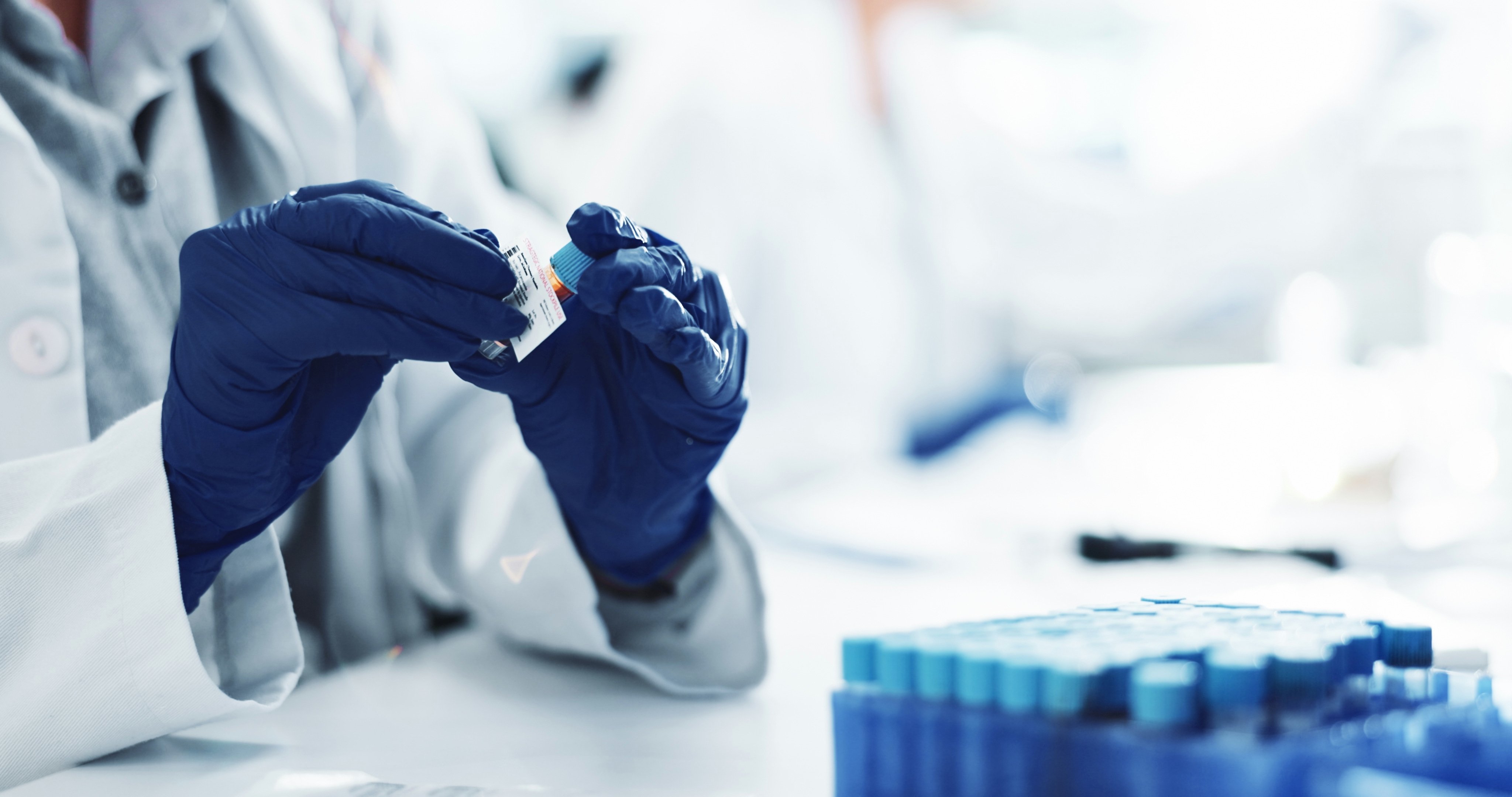  Les chercheurs ont obtenu des liaisons comparables à celles qui ont précédé la vie. © PeopleImages / Shutterstock