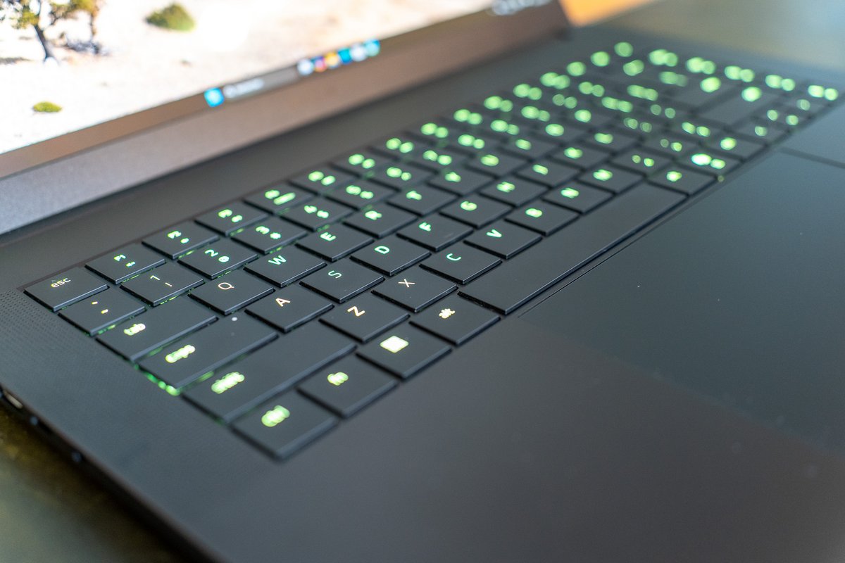 Razer Blade 16 2025