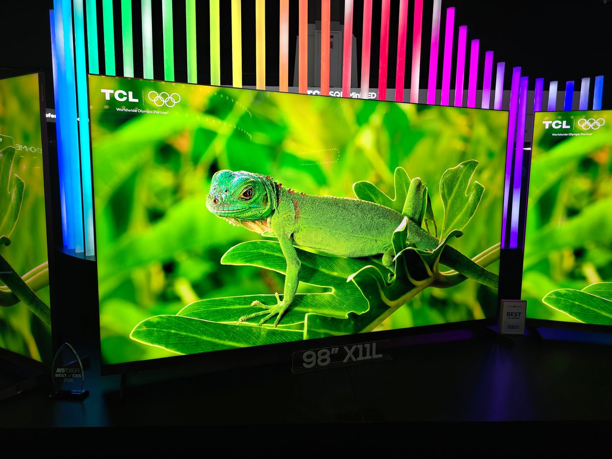 Photo du TCL X11L lors du CES 2026 - Utilisée à des fins d'illustration seulement. © Matthieu Legouge