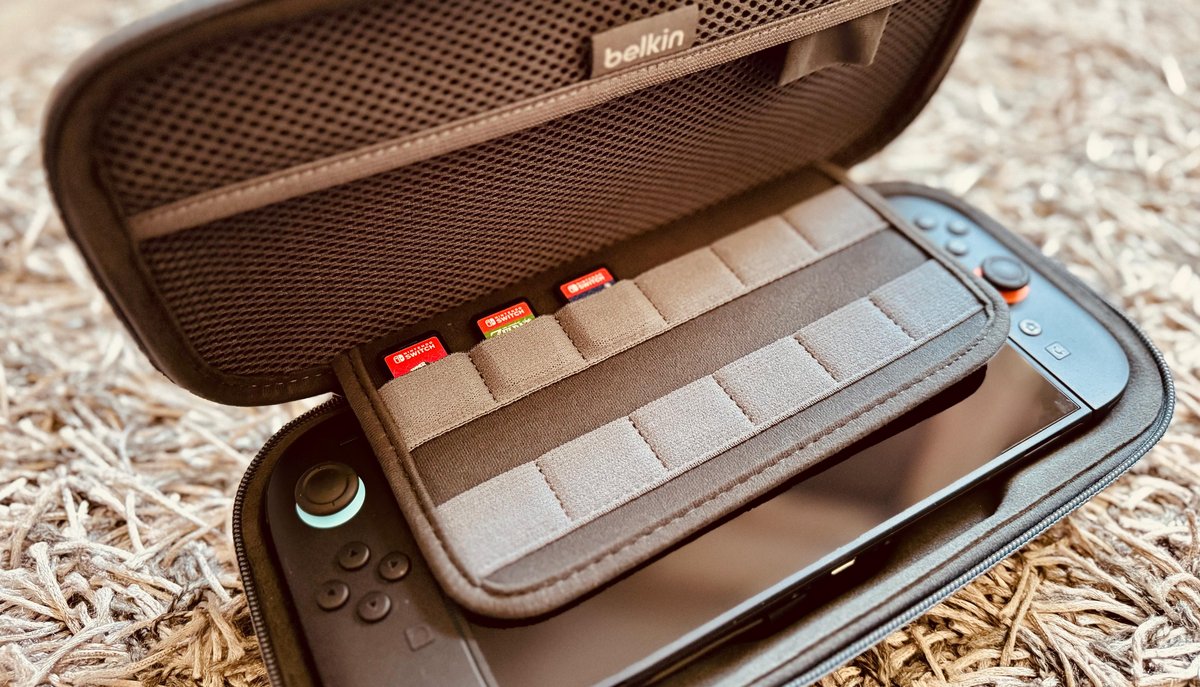 Il est possible de stocker 12 cartouches. ©Stéphane Ficca / Clubic