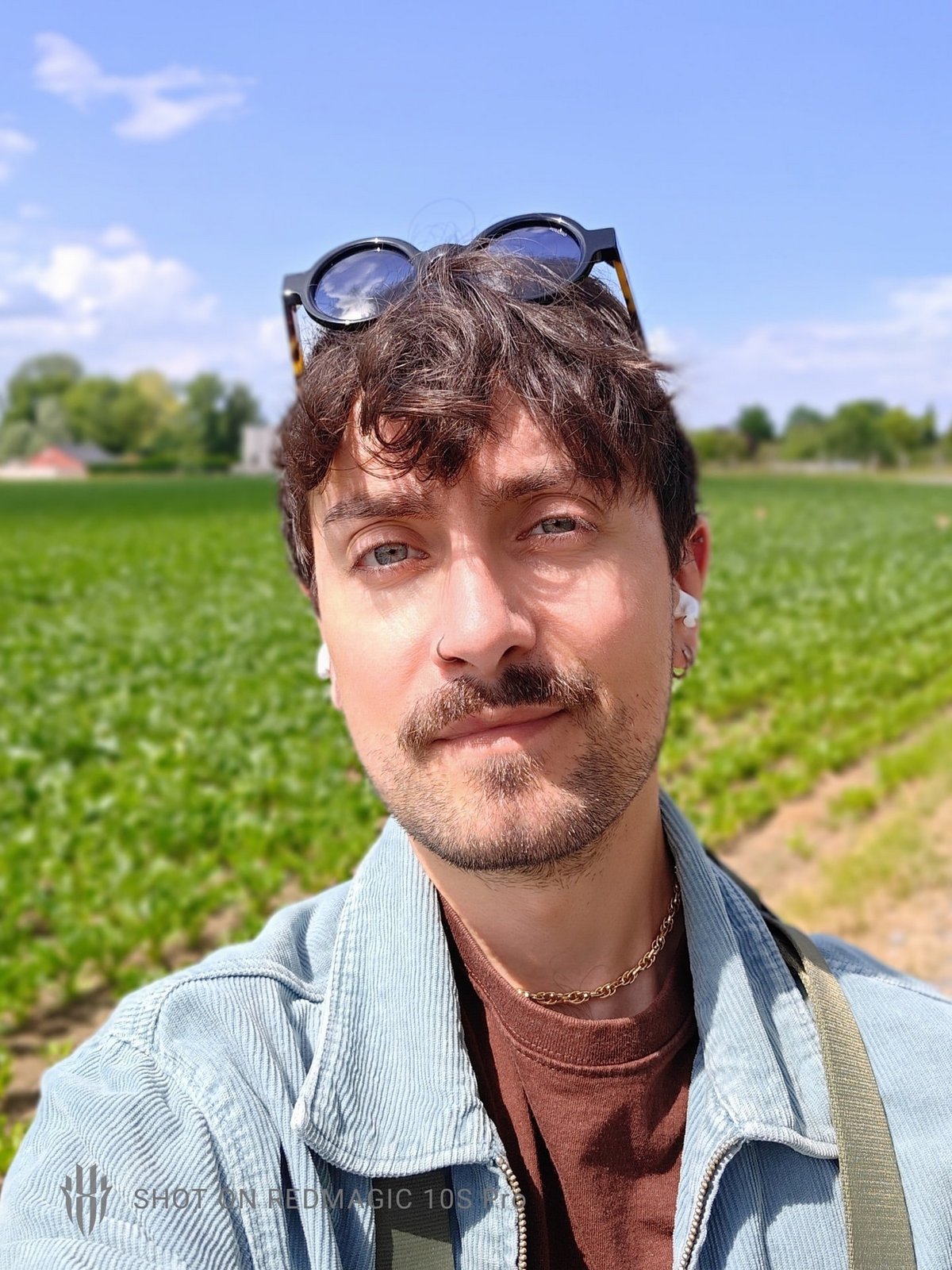 REDMAGIC 10s Pro portrait