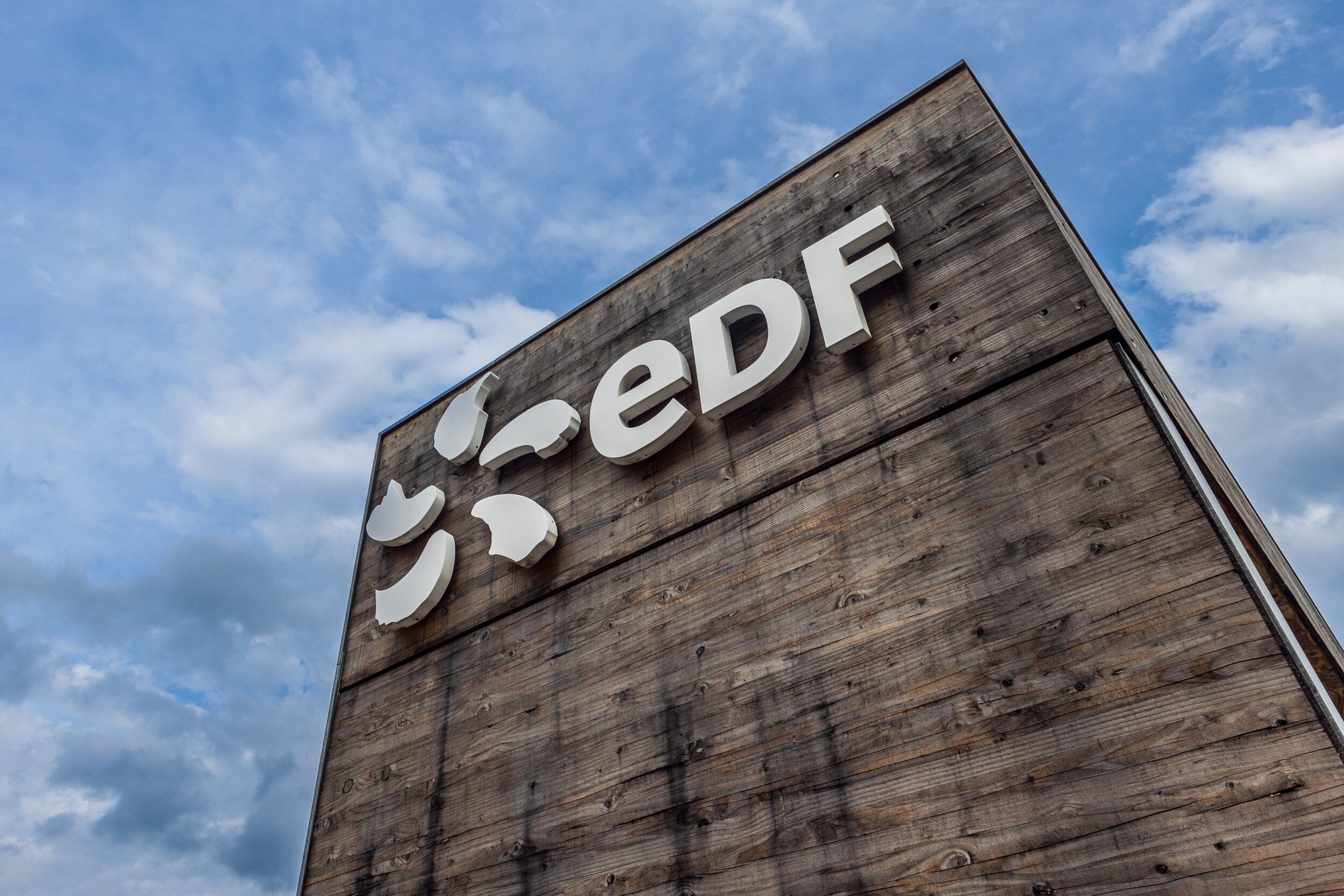 EDF soutient les efforts d'électrification © Pixavril / Shutterstock.com