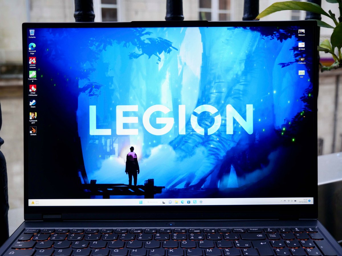 Lenovo Legion 5i Pro (2022)-1