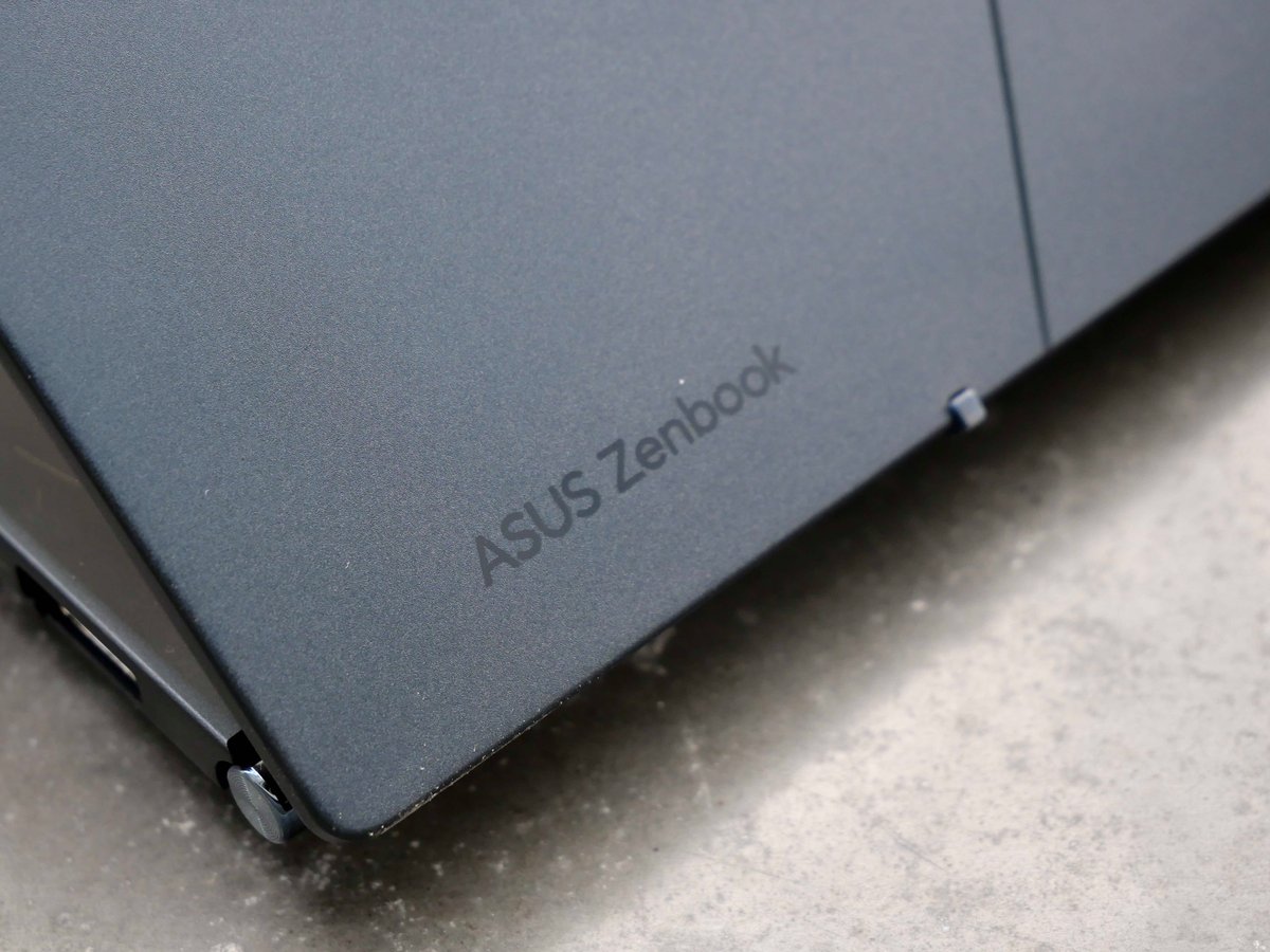 ASUS Zenbook 14 OLED-16