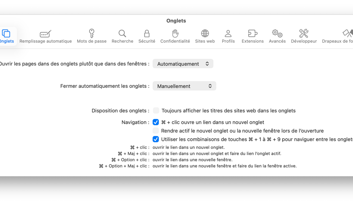 Gauche : Safari sur macOS Sequoia | Droite : Safari sur macOS Tahoe