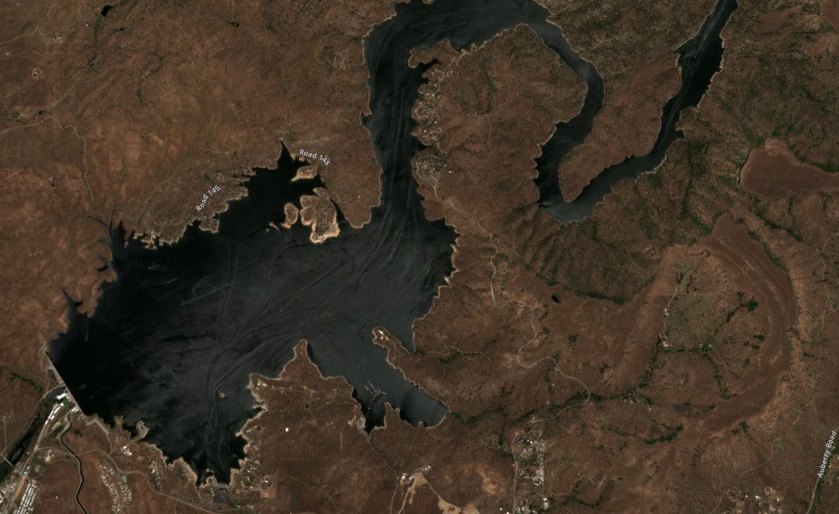 Le lac de retenue de Millerton, entre juin 2019 et juin 2021. La situation est la même dans l'ensemble des réservoirs du même genre, sur des centaines de kilomètres. Crédits Copernicus/Sentinel Hub